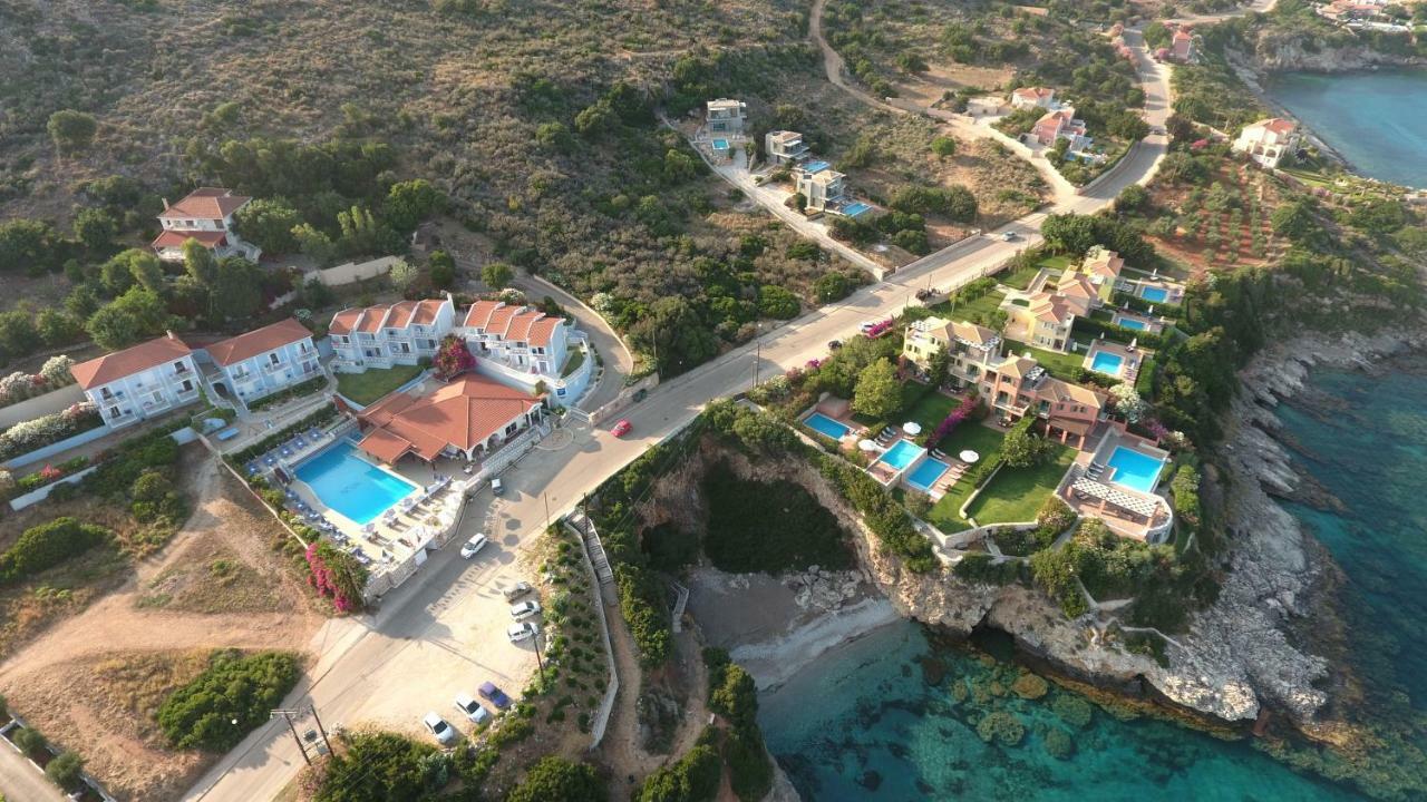 Villa Blue Sea Spathion Exterior photo