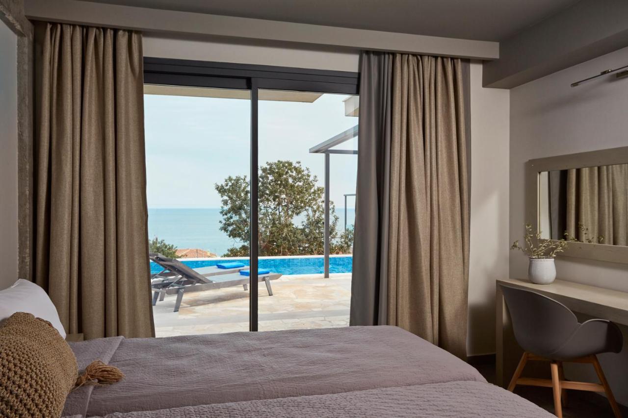 Villa Blue Sea Spathion Exterior photo