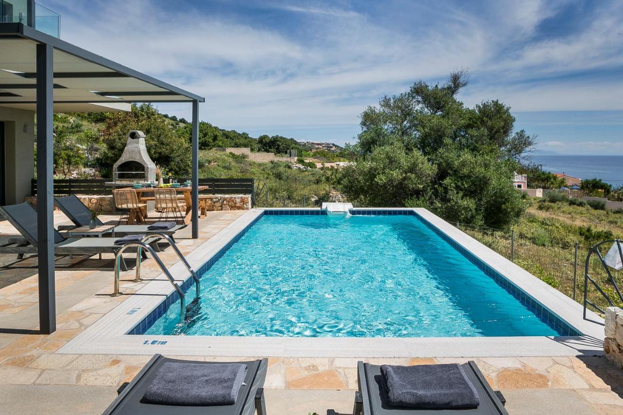 Villa Blue Sea Spathion Exterior photo